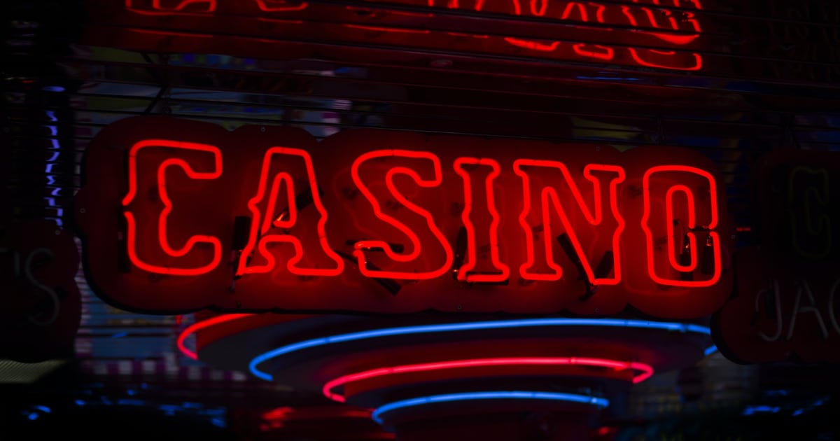 La diferencia entre los casinos en línea y los casinos físicos
